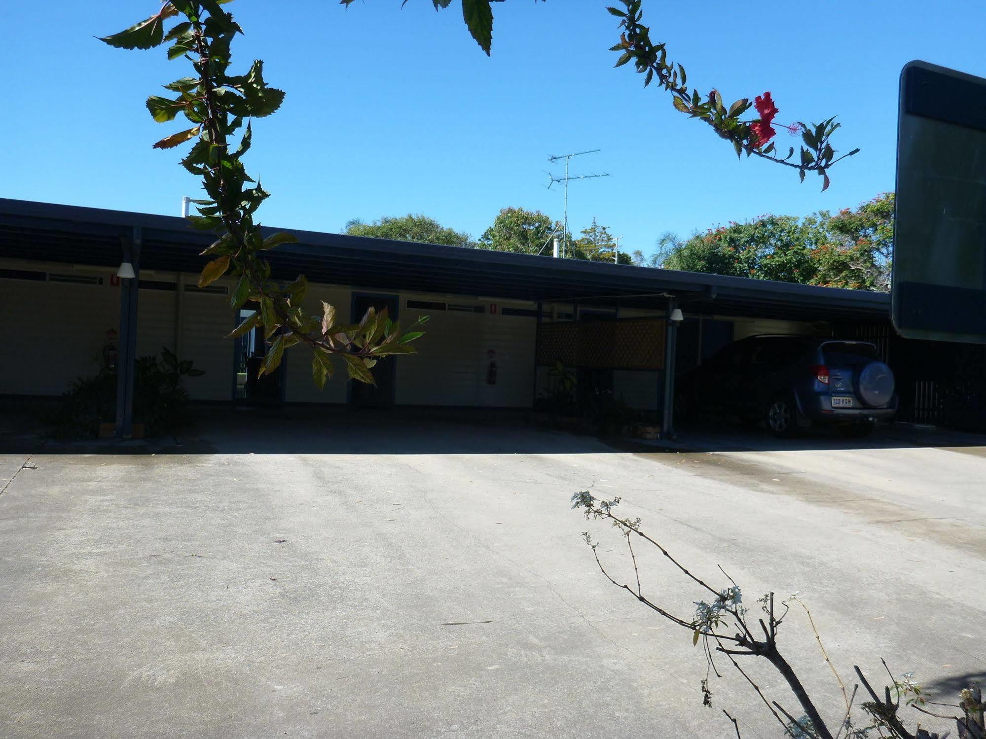 Emu Park Motel Esterno foto